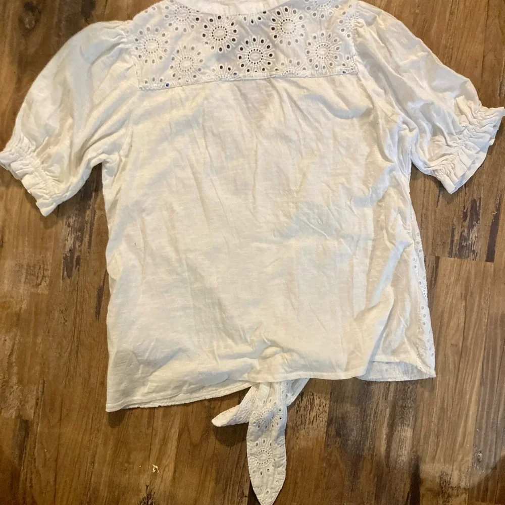 Anthropologie | Porridge Zulu White Eyelet Button-Front Tie-Hem Blouse EUC Sz S